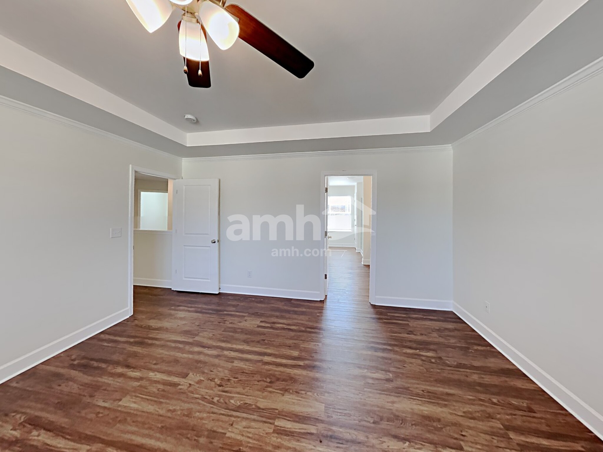 Building Photo - 950 Colonnade Dr