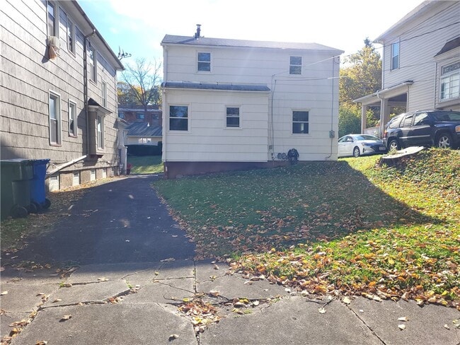 Building Photo - 59 Pinnacle Rd