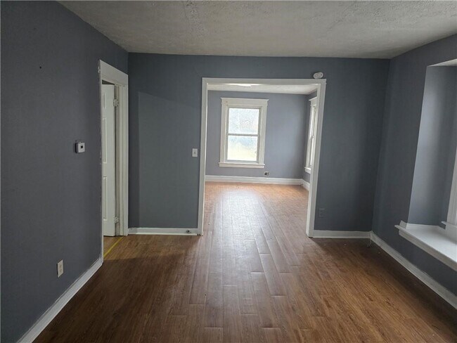 Building Photo - 388 Genesee St