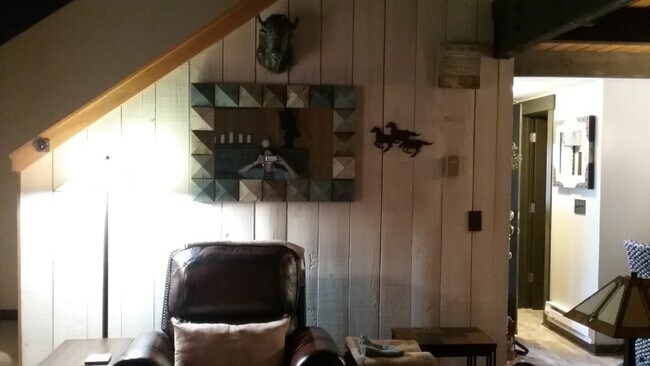 Building Photo - 2180 Yellowtail Rd