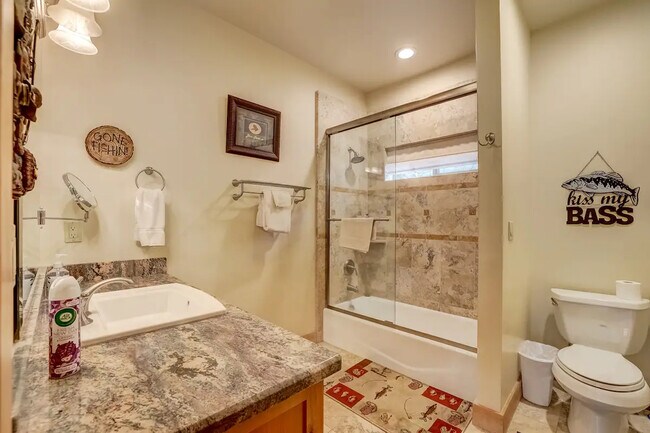 Building Photo - 3390 Beaver Brae