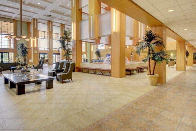 Building Photo - 104 Mansfield C