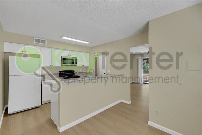 Building Photo - 600 Del Verde Cir