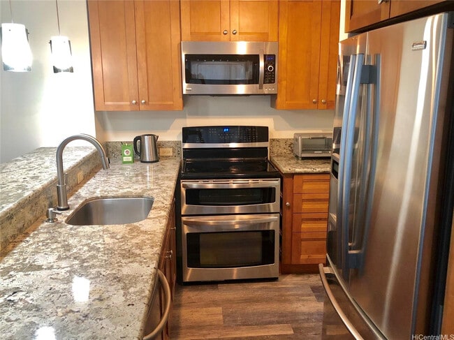 Building Photo - 2525 Date St