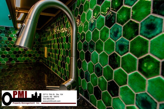 Building Photo - 1630 H St