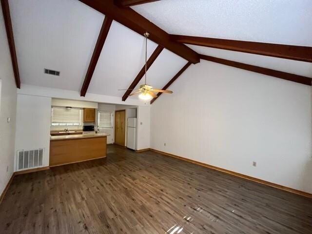 Building Photo - 35505 Oakridge Ave