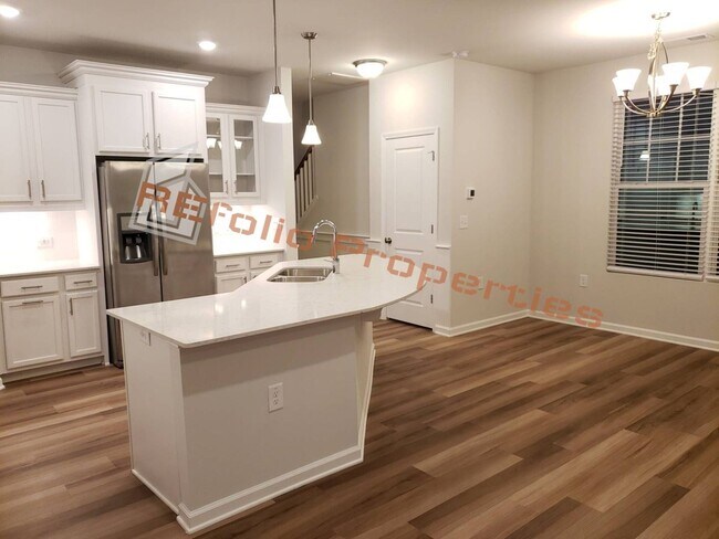 Building Photo - 6079 Beale Loop