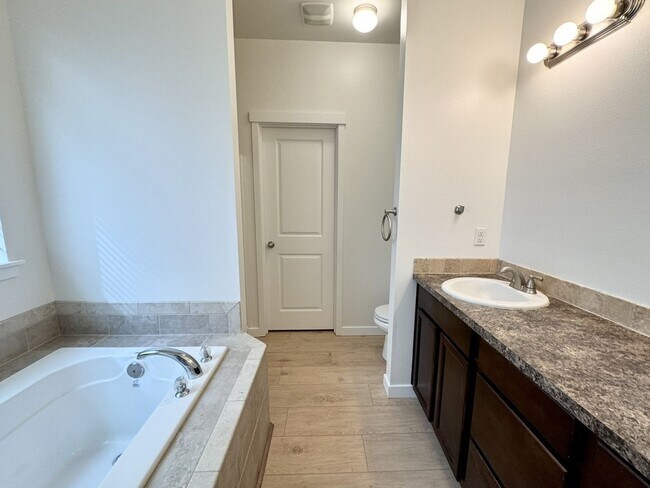 Building Photo - 1729 Cyrene Dr NW