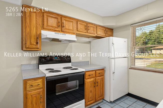 Building Photo - 5265 Meyers Ave