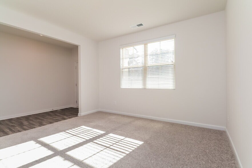 Building Photo - 144 Hamilton Pointe Dr