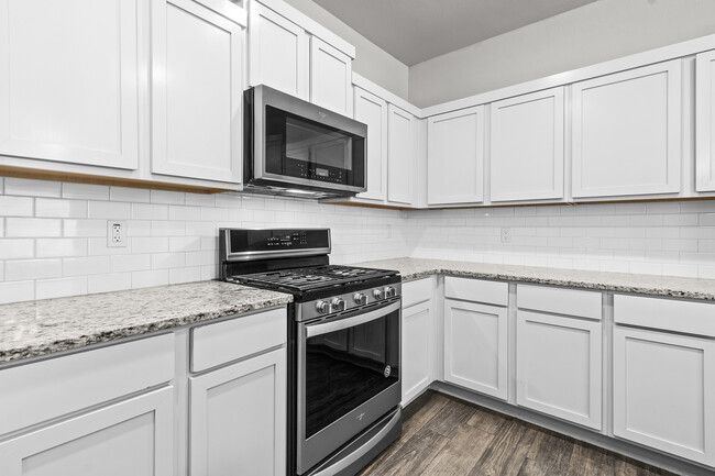 Building Photo - 12352 Stansbury Dr