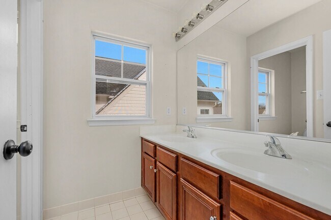 Building Photo - 1894 Scaffold Way