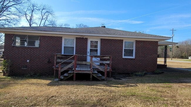 Building Photo - 206 Columbia Ave