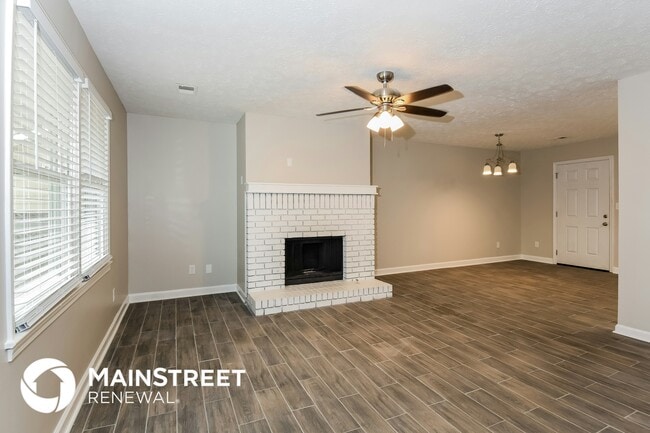 Building Photo - 1752 Silver Leaf Dr