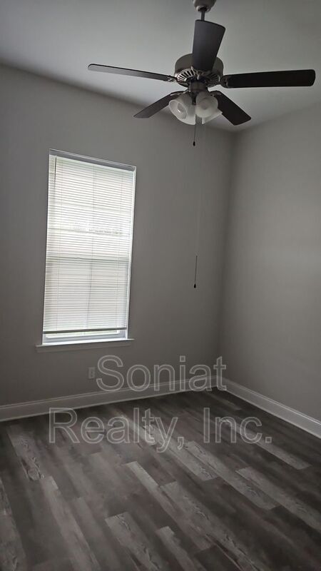 Building Photo - 9431 Colopissa Street