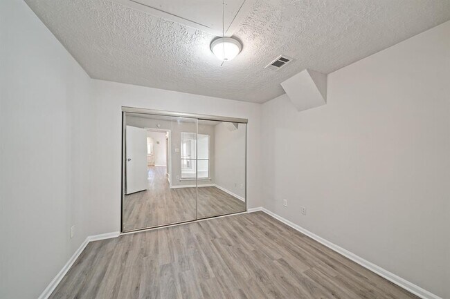 Building Photo - 7223 Caddo Lake Ln