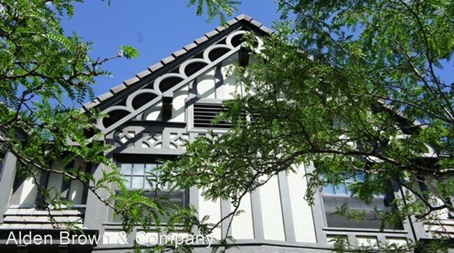 Building Photo - 900 Sherman St