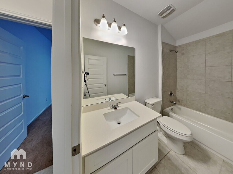 Building Photo - 345 Horsemint Way