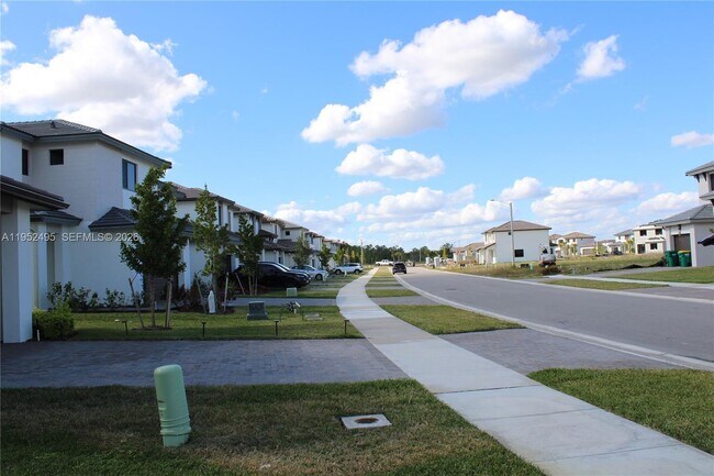 Building Photo - 5816 Agostino Way