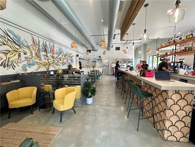 Building Photo - 976 Dunning St SE