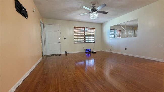 Building Photo - 126 N Observatory Dr