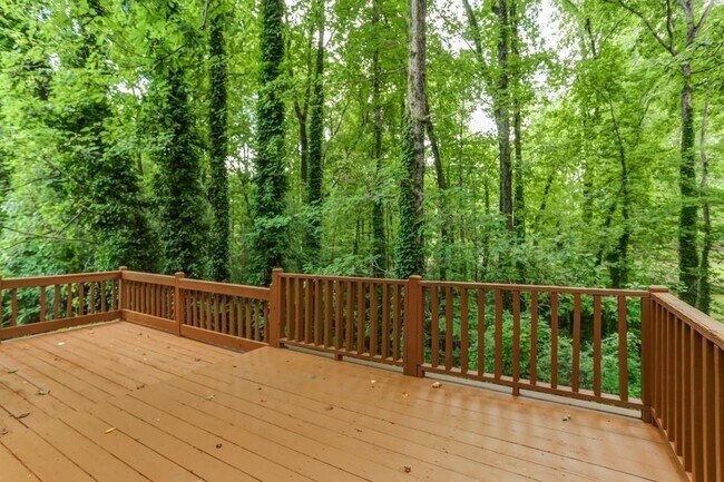 Building Photo - 155 County Cork Dr