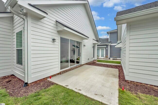 Building Photo - 505 Lumpkin St