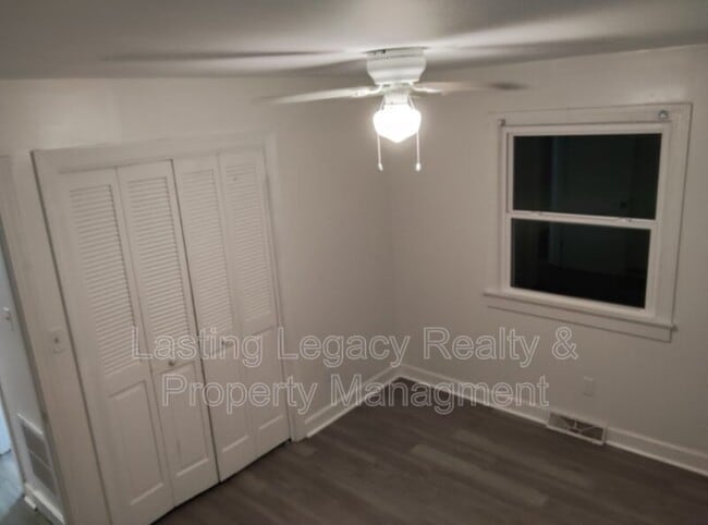 Building Photo - 656 Bost St