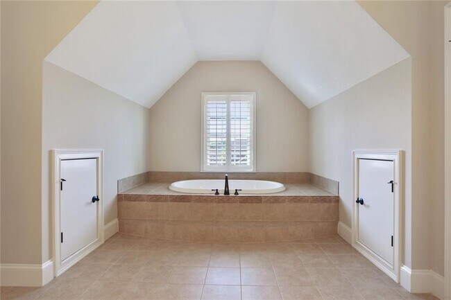Building Photo - 7940 Georgetown Cir
