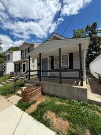 Building Photo - 246 Warnock St