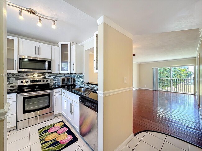 Building Photo - 8740 N Sherman Cir