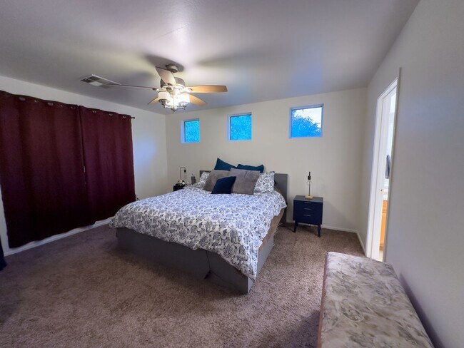 Building Photo - 3 bedroom 2 ba home in Gilbert!