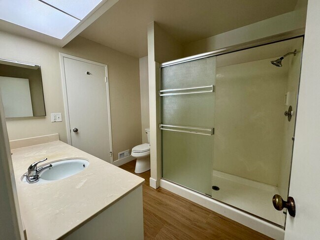 Building Photo - Charming Single-Story Home 4 bed 2 bath in Pleasanton’s Desirable Birdland Neighborhood