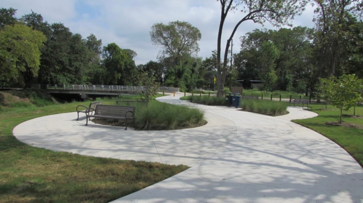 Walking trail two blocks away - 4822 Falls St