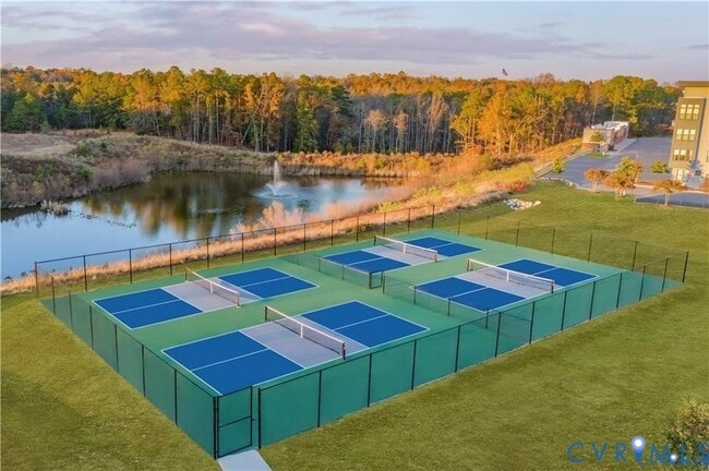 Building Photo - 2807 Calgary Ln