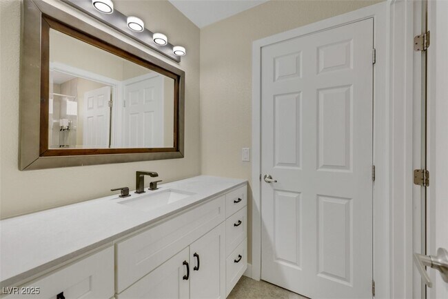 Building Photo - 5504 Tincup Dr