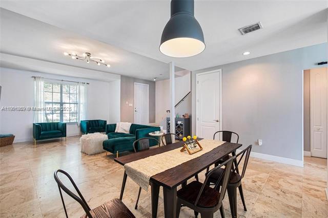 Building Photo - 7765 SW 54th Ct