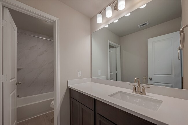 Building Photo - 32005 Towering Birch Trl