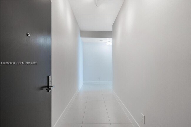 Building Photo - 888 Biscayne Blvd