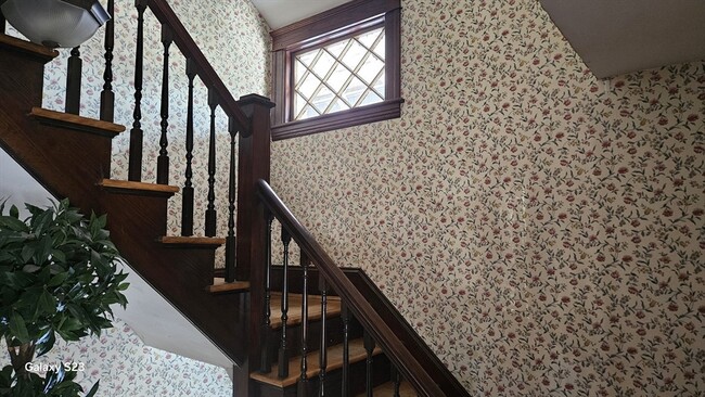 Building Photo - 17 Cleveland Ave