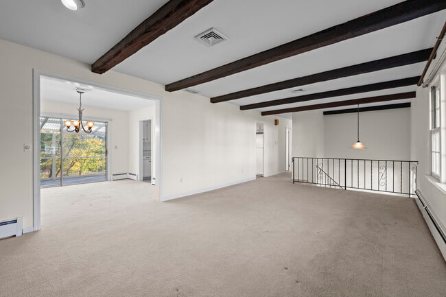 Building Photo - 3 Parsell Ln