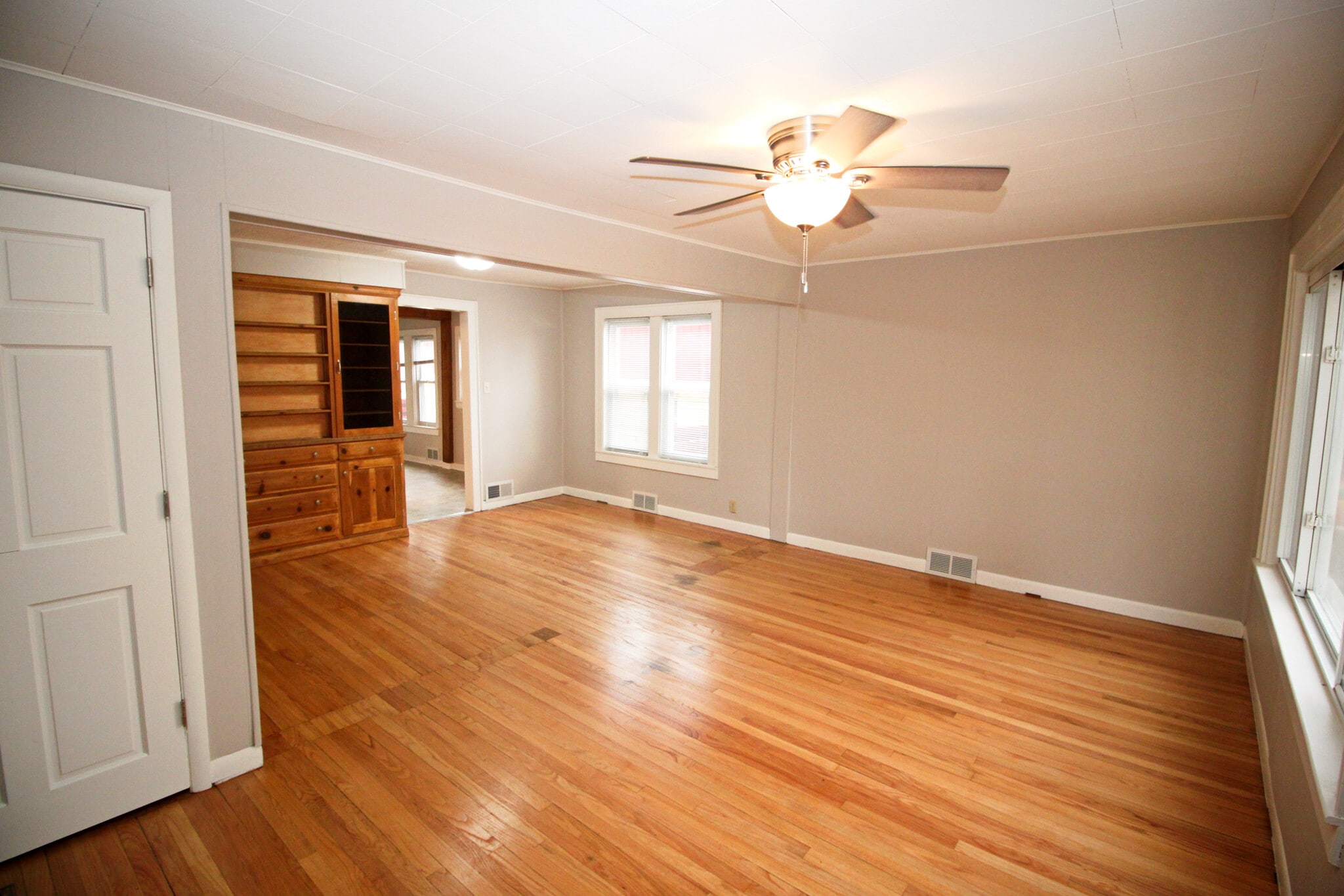 Building Photo - 1817 Spohn Ave
