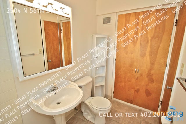 Building Photo - 2504 N 56th St