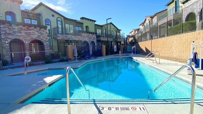 Building Photo - Spectacular 3 Bedroom Townhouse in Gate Community Near Sky Canyon and Centennial! Strip Views!