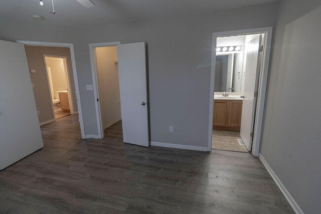 Building Photo - 5313 Currituck Ln