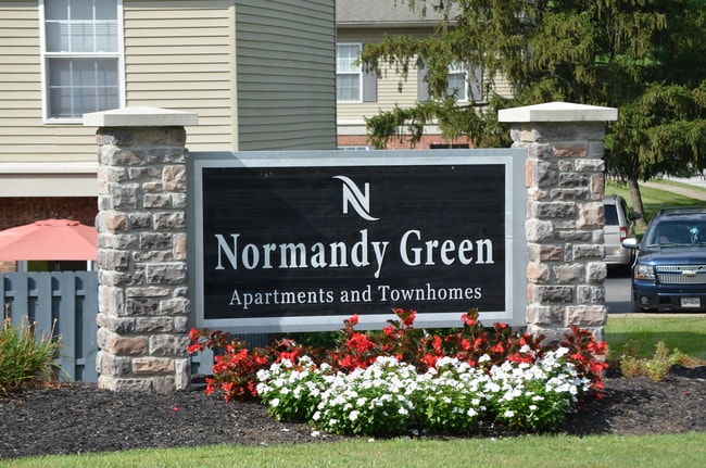 Building Photo - Normandy Green