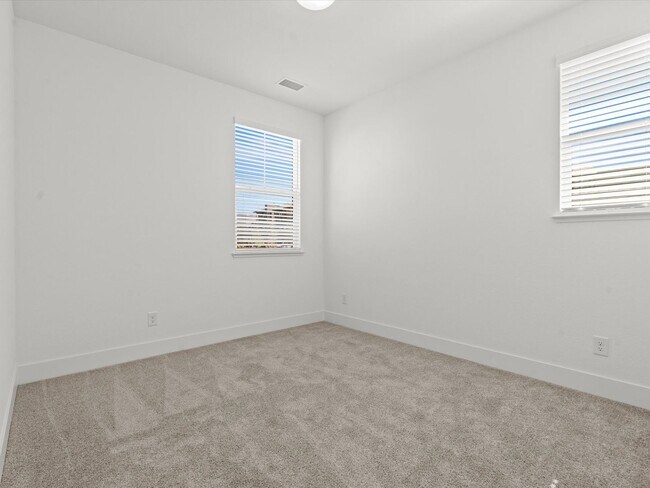 Building Photo - Desirable South Reno neighborhood of the Courtyards at Arrowcreek.