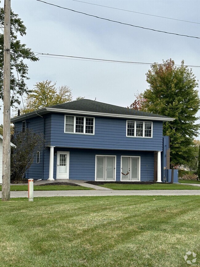 Building Photo - 11605 N Sunrise Dr