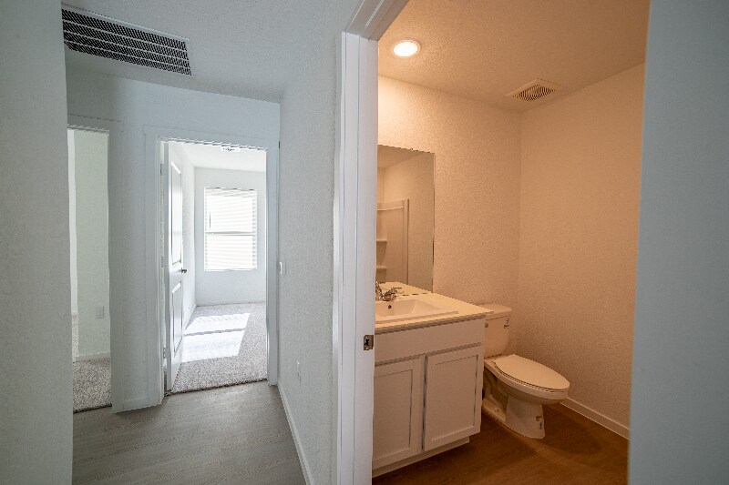 Building Photo - 1359 Neria Lp