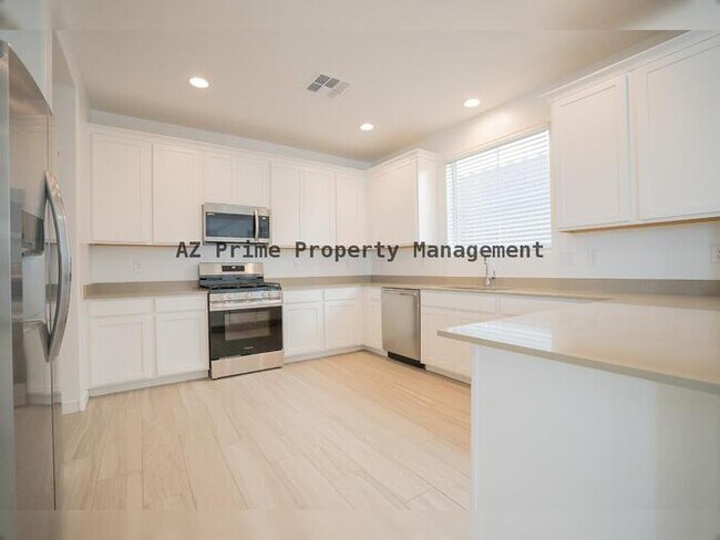 Building Photo - 2942 N 98th Ln